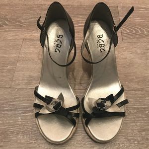 ⚡️SALE⚡️ BCBG Paris black and silver wedge sandals